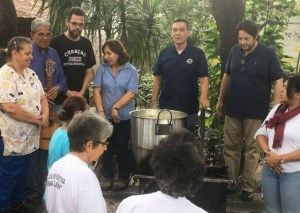 Concejal Fernando Albán apoya programa social “Olla Solidaria” en la Iglesia Epifanía del Señor