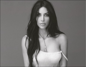 ¡Tienes que verlo! Kim Kardashian muestra su arriesgado y drástico nuevo look