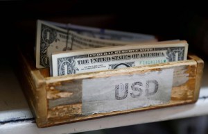 #EscombrosDeMaduro: El dólar Dicom rompió la barrera de los mil bolívares
