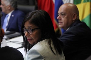 Delegación oficialista para el diálogo viajó a República Dominicana