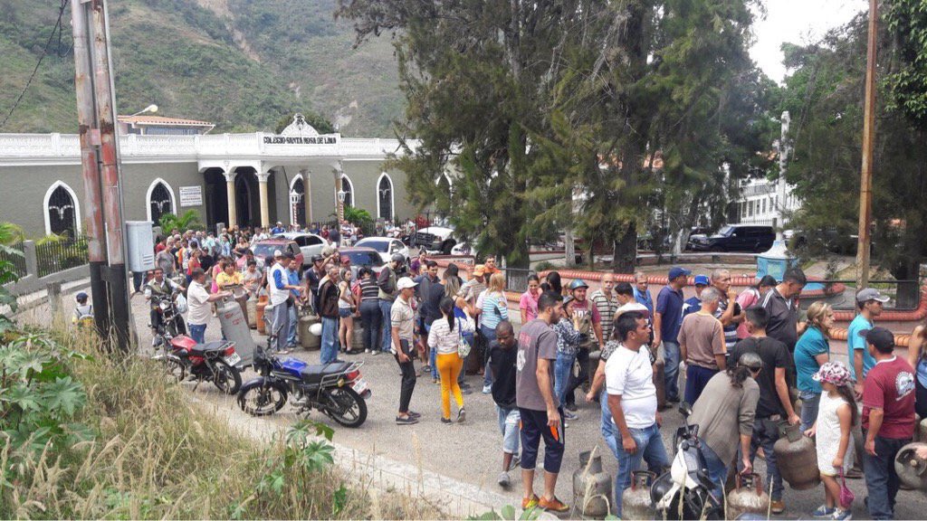 Protesta en el Táchira por falta de de gas #21Dic