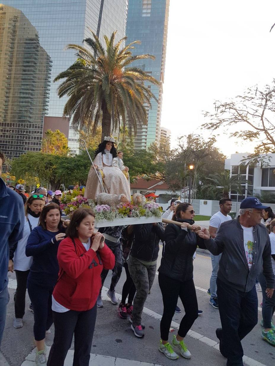 La Divina Pastora también recorrió las calles de Miami (Video)
