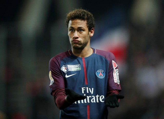 Brasileño Neymar durante un juego del Paris Saint-Germain en Amiens, Francia, el 10 de enero de 2018. REUTERS/Benoit Tessier