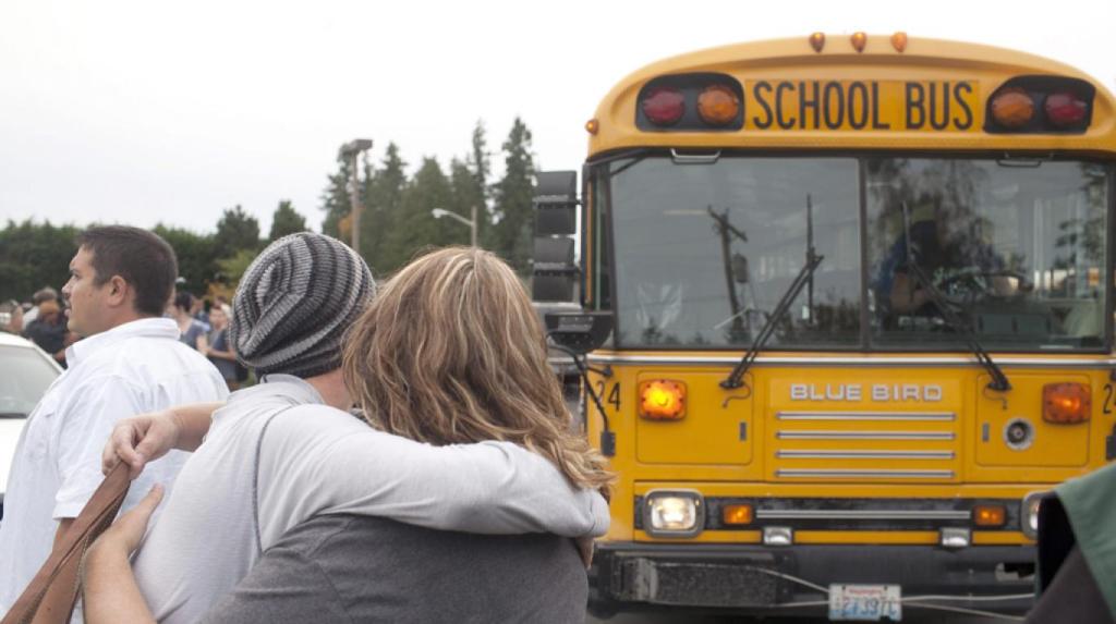 Dos muertos y varios heridos tras nuevo tiroteo en secundaria de Kentucky, EEUU