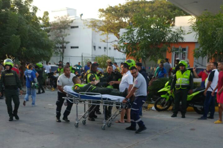 Siete muertos y decenas de heridos en ataques contra la policía en Colombia