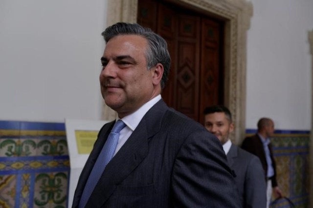 Imagen de archivo del embajador de España en Venezuela, Jesús Silva, tras una reunión con el canciller Jorge Arreaza en Caracas, sep 4, 2017. REUTERS/Marco Bello