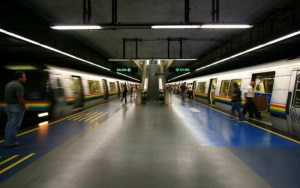 Los #EscombrosDeMaduro: Metro de Caracas funciona gratis porque no hay cómo cobrarlo