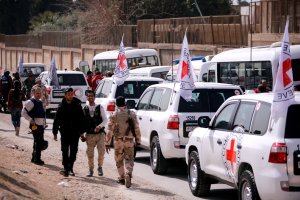 Convoy de ayuda humanitaria entró en enclave rebelde sirio de Guta Oriental