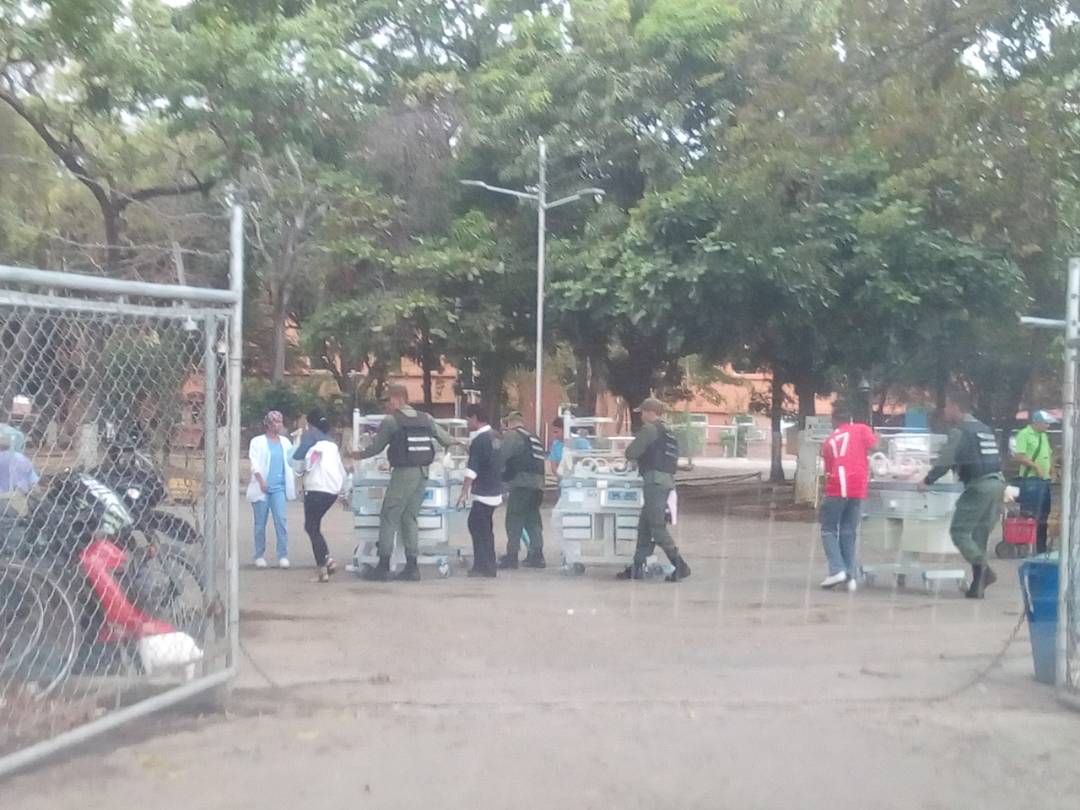 Trasladan a recién nacidos del Hospital de niños de la Chet en Valencia por falta de luz (Fotos)