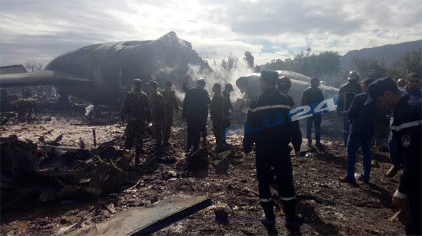 Mueren 181 soldados al estrellarse un avión militar cerca de Argel