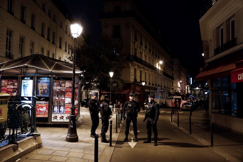 Pánico en París tras el ataque con cuchillo en el barrio de la Ópera