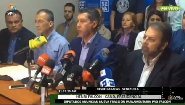 Henri Falcón junto  a los diputados Timoteo Zambrano, Julio César Reyes y Teodoro Campos // Foto captura tv