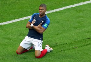 Directo al Olimpo del fútbol: Francia se rinde ante Kylian Mbappé