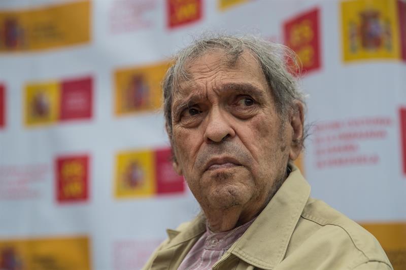 Rinden homenaje en Caracas a la maestría del poeta venezolano Rafael Cadenas