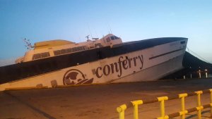 Secuelas del chavismo: Se hunde buque de Conferry en Anzoátegui #7Ago