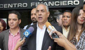 Rafael Veloz: Con el “paquetazo” Maduro acelera control de la población y no su bienestar