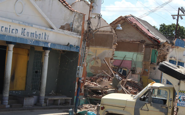 Una casa se desplomó en el centro de Maracaibo