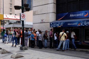 #ViernesNegro: Nuevo tipo de cambio único implica una devaluación de 96%