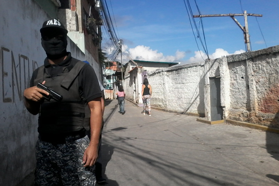 Los venezolanos temen a la Policía más que a los delincuentes