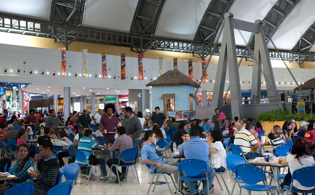 Recordar es llorar: Así se registra la feria del Sambil Valencia este fin de semana (fotos)