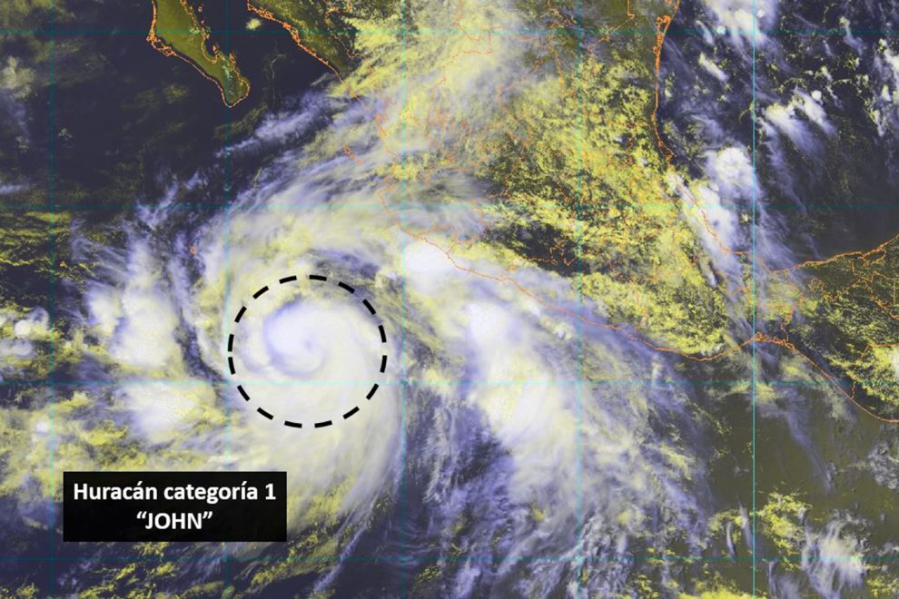 John se degrada a huracán categoría 1 y se prevén tormentas en México