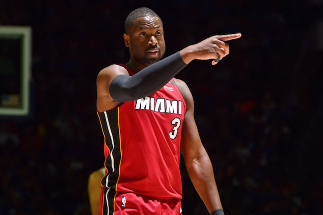 Dwyane Wade anuncia que seguirá un año más en la NBA