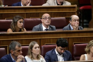 Parlamentarios españoles exigen a Sánchez que se sume a la demanda contra Maduro en la CPI (Videos)