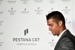 Semana crítica para Cristiano Ronaldo: Aislado en Portugal y reunido con sus abogados