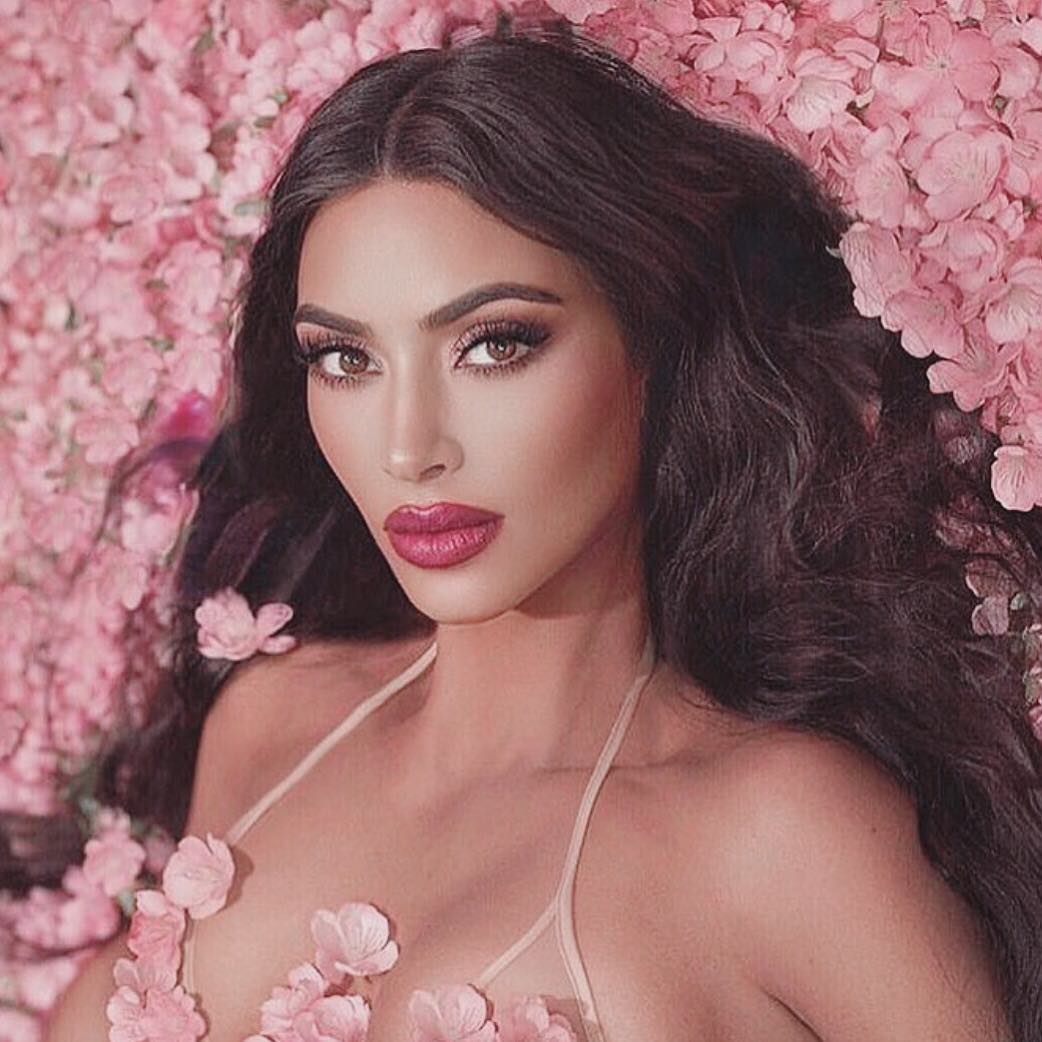 Kim Kardashian vuelve a retar a Instagram con un sensual desnudo