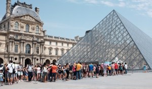La razón por la que el icónico Museo del Louvre de París reducirá sus visitas