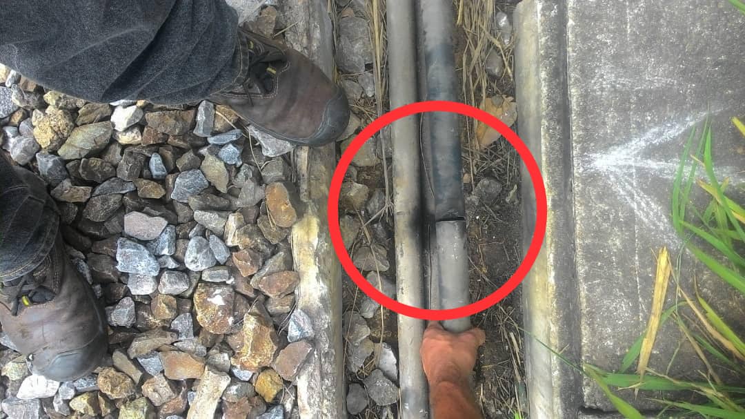 Cortaron un cable en la vía férrea del Metro en Mamera