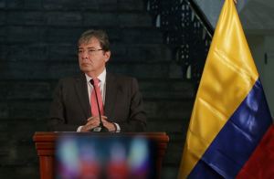 Canciller de Colombia: Impedir que entre la ayuda humanitaria a Venezuela es un crimen