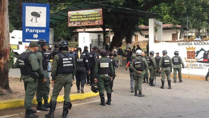 Al Navío: Más crisis para Maduro: ¿Se alza la sargentada en la Fuerza Armada de Venezuela?