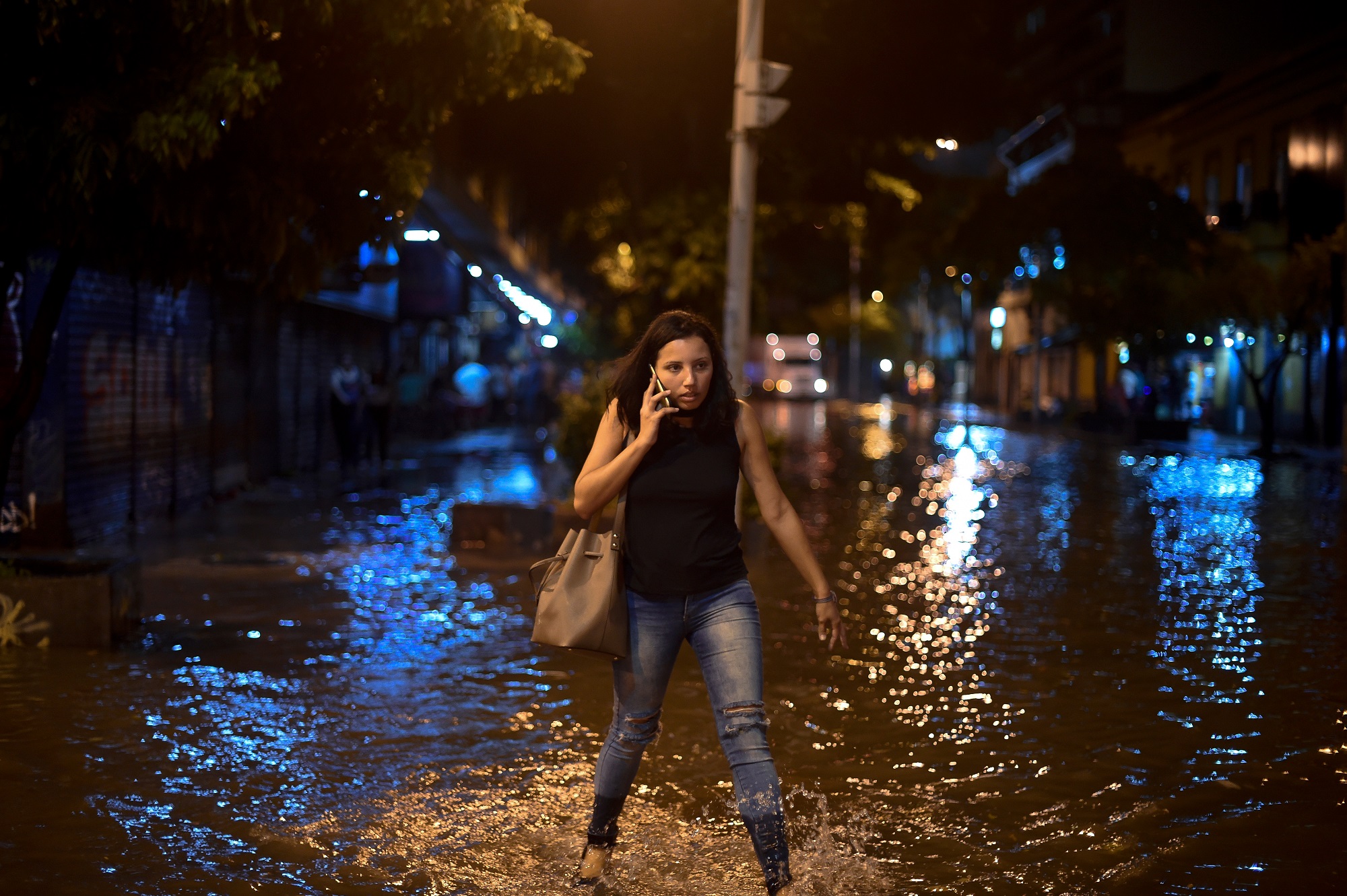 Tres muertos y dos desaparecidos por fuerte tempestad en Río de Janeiro