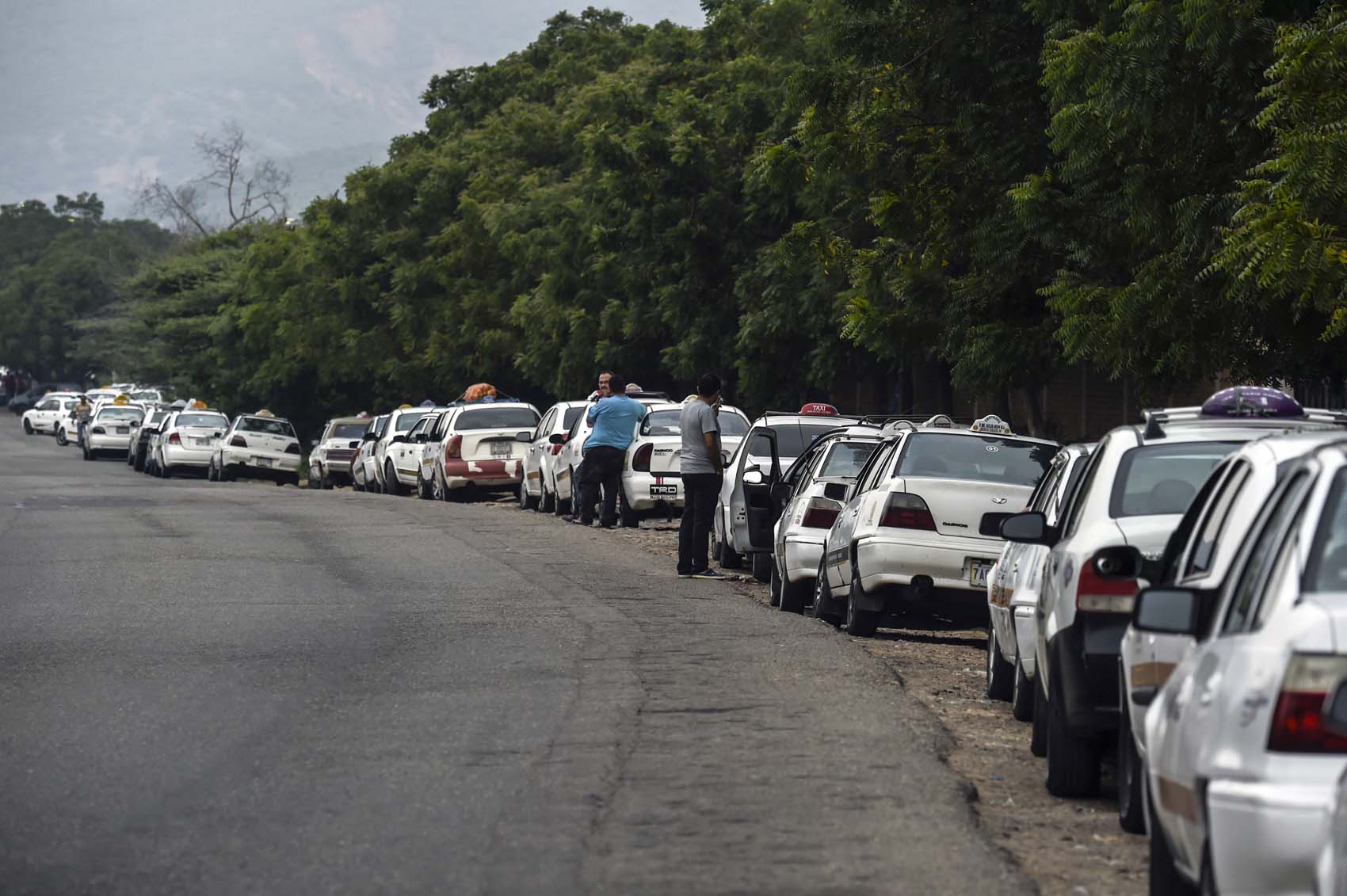 Un taxi de Caracas a San Fernando de Apure supera los mil dólares