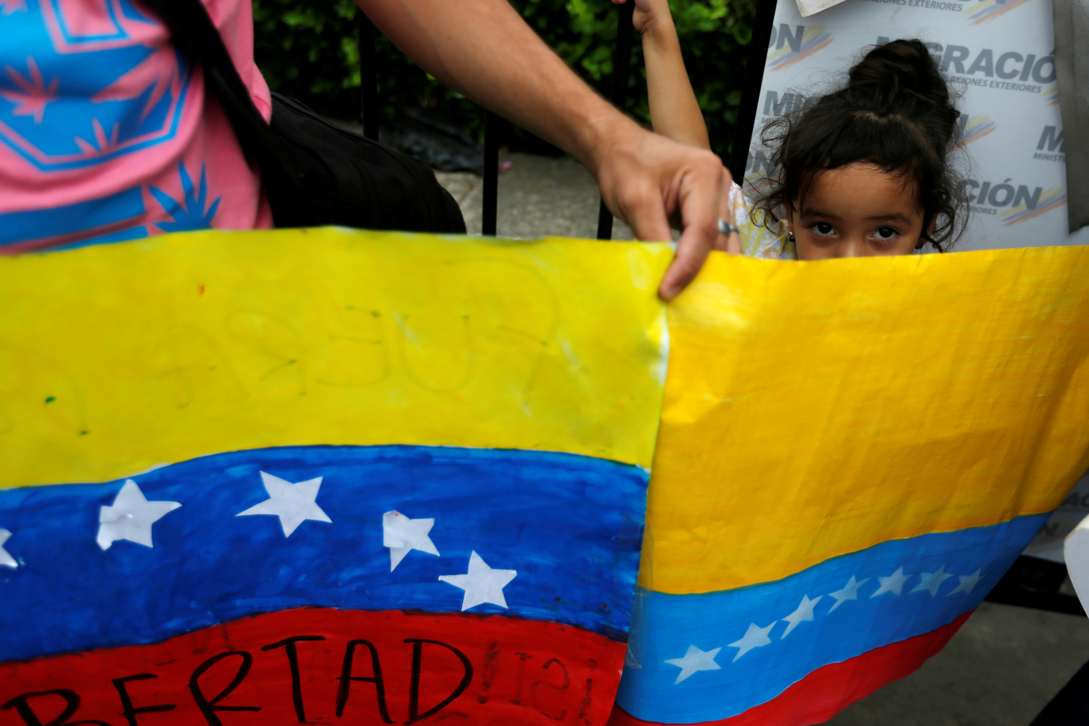 Los venezolanos listos para marchar este #12Feb para exigir el ingreso de la ayuda humanitaria
