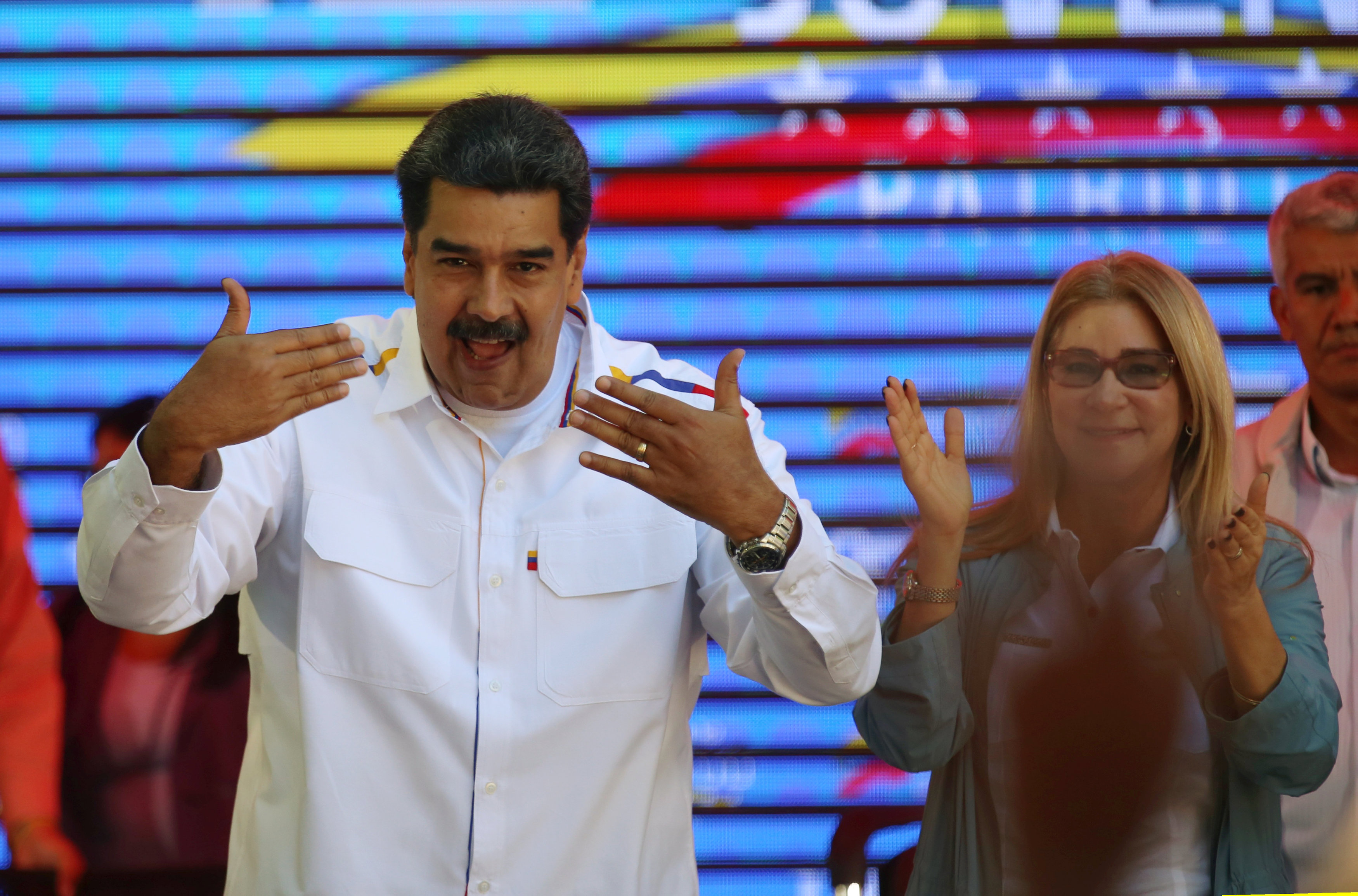 ¿Utilizó Maduro el sistema de salud para chantajear a los votantes?