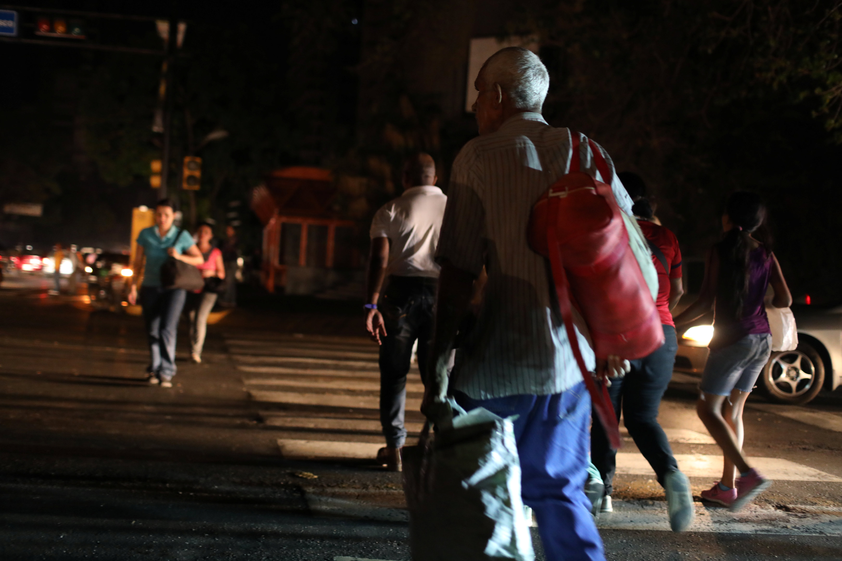 NO lo llame apagón… es solo “un inconveniente”, así reporta Corpoelec el caos eléctrico en Zulia #29Mar