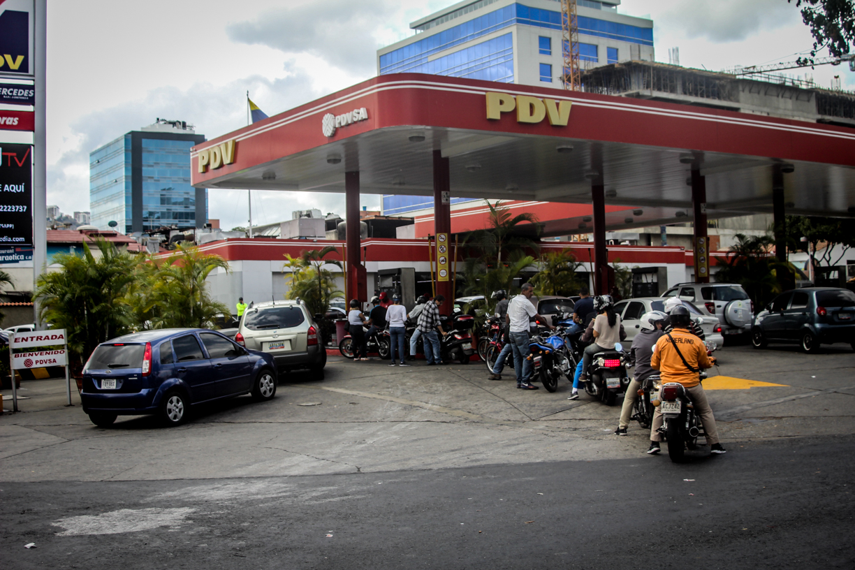 Prevén que escasez de gasolina en Venezuela se agravará en las próximas semanas