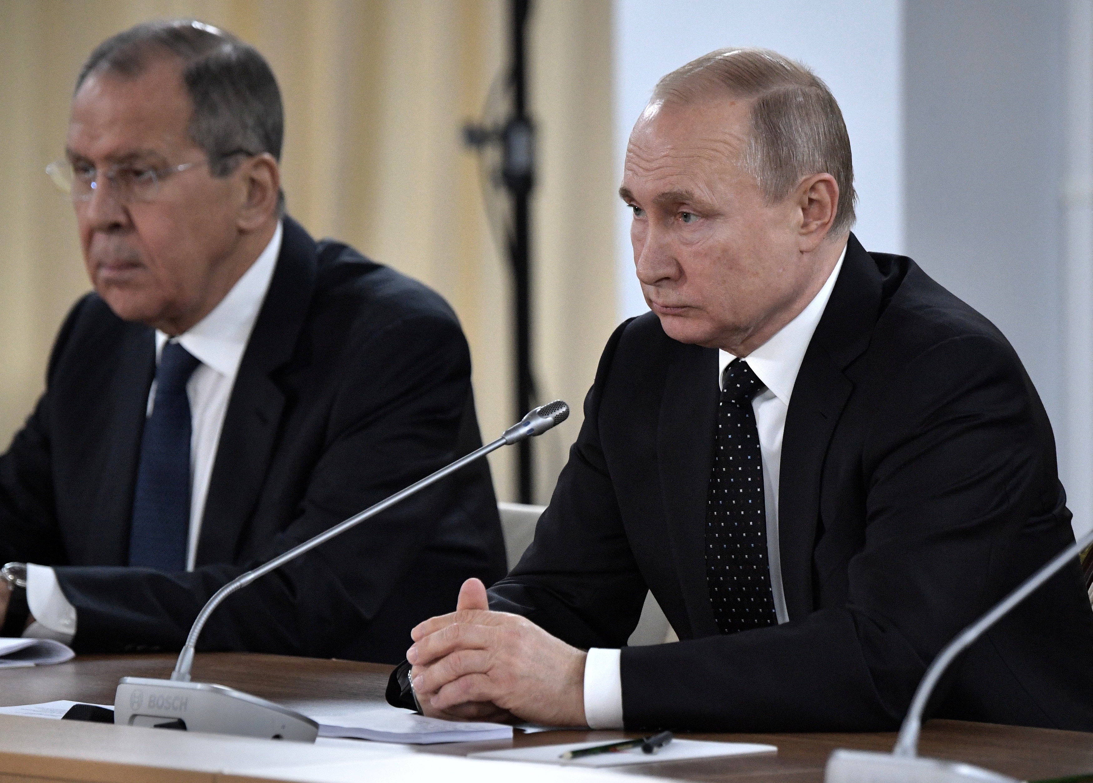 Putin y Lavrov, blancos de duras sanciones que la UE solo le pone a los más repudiados