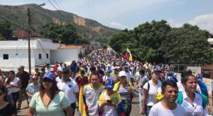 No cabe un alma: Tachirenses respondieron al llamado de Juan Guaidó #01May