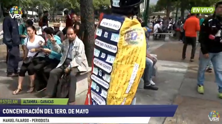 FOTOS: Venezolanos comienzan a concentrarse en la Plaza Francia de Altamira #1May