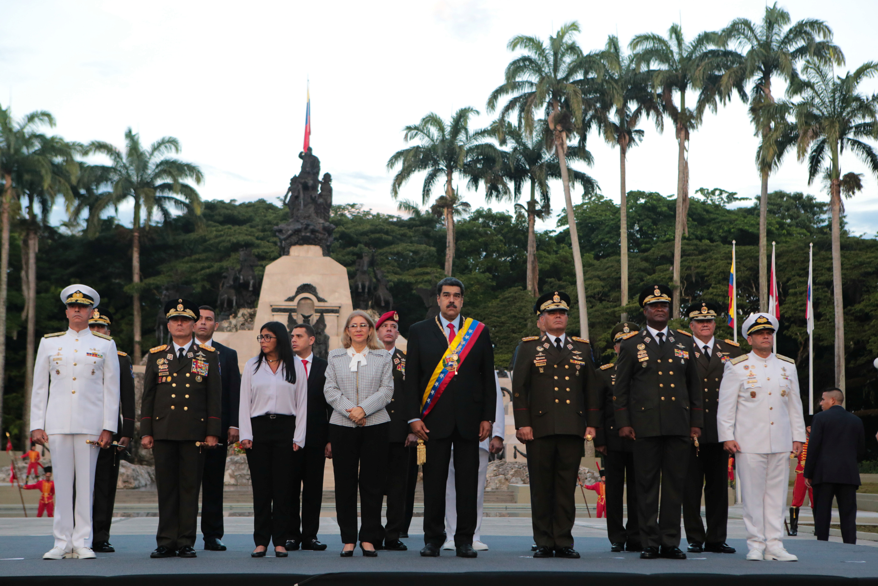 Militares venezolanos analizan el día más sombrío del Ejército: “Dejemos de ser el brazo armado de una parcialidad política”