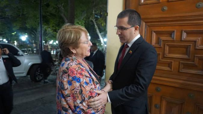 Arreaza ahora sí ruega por Bachelet porque EEUU “viola” DDHH de Venezuela (Video)