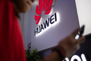 Huawei cree que EEUU no retirará el veto, aunque afirma estar “preparada”