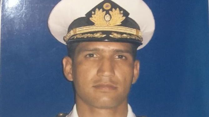 Esposa del capitán Rafael Acosta Arévalo publica carta a un año de su asesinato