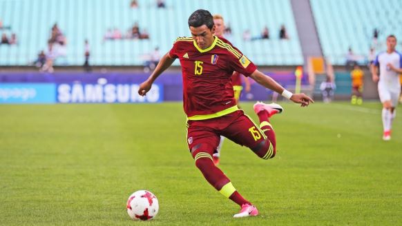 El centrocampista venezolano, Samuel Sosa, llega cedido al Alcorcón en Segunda División