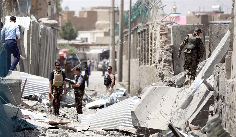 Al menos 14 muertos y 145 heridos en un atentado talibán en Kabul