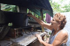 Cocinar con leña en Caraballeda pone en riesgo a sus habitantes