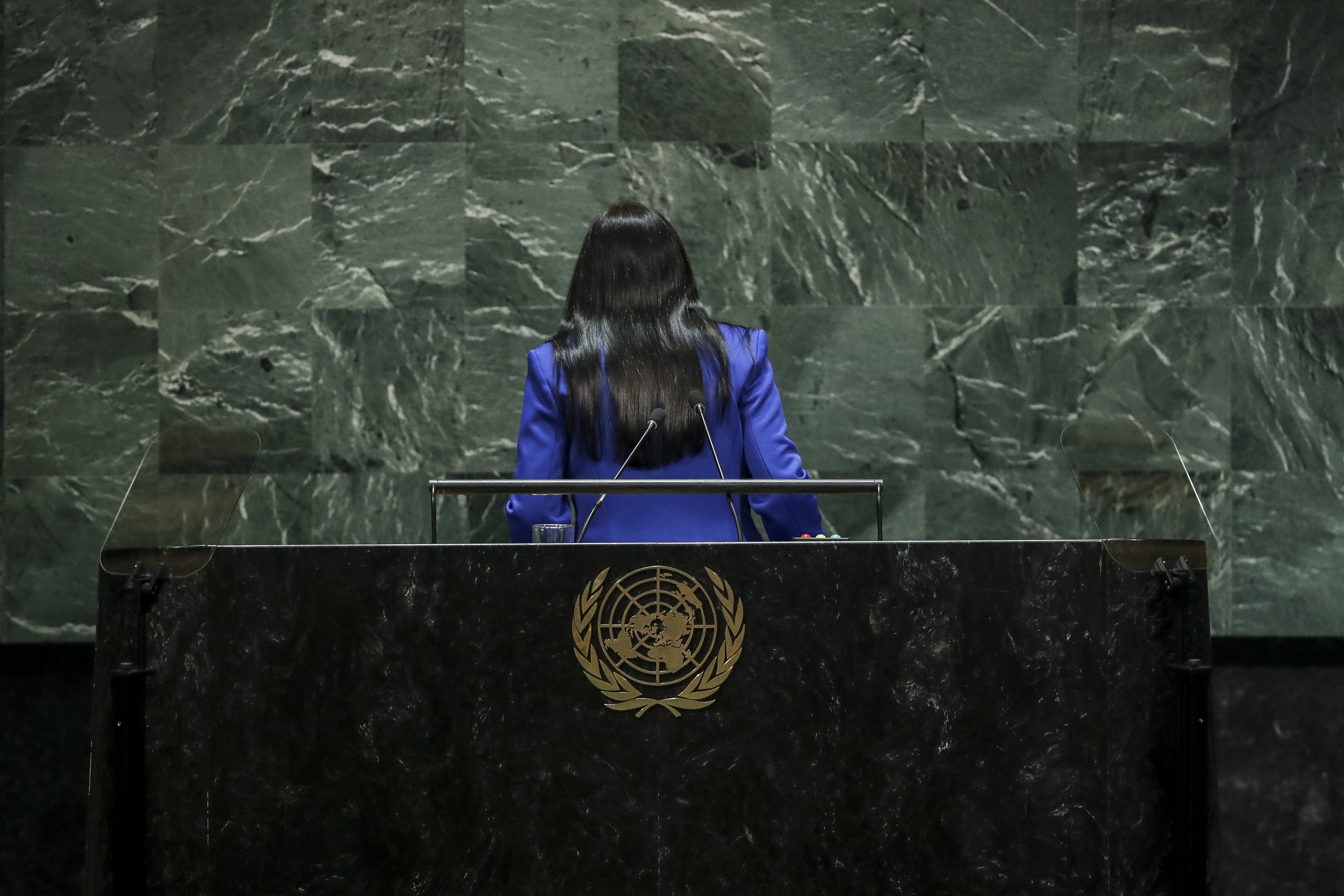Maduro cataloga de exitosa intervención de Delcy en la ONU, pero estas fotografías demuestran lo contrario